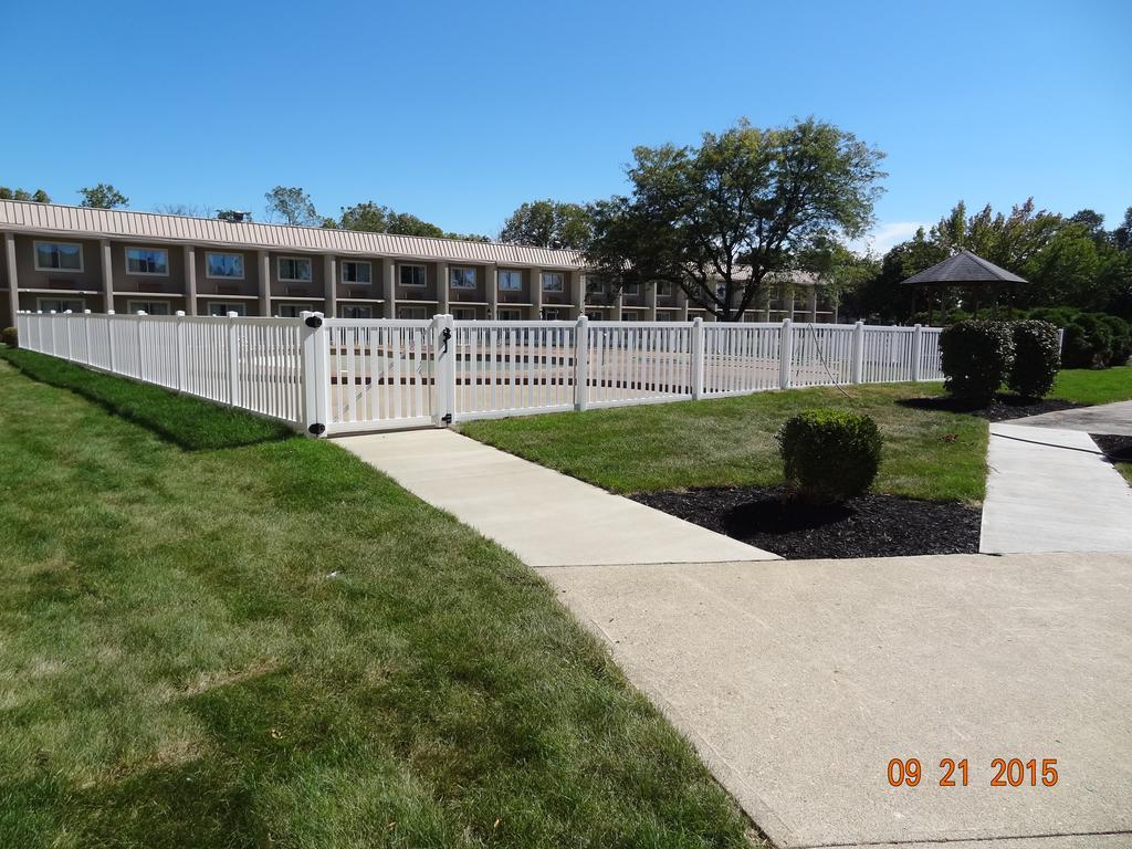 Days Inn By Wyndham Columbus East Airport Esterno foto