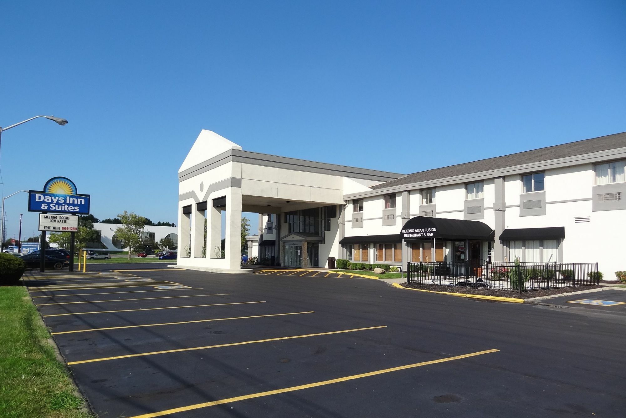 Days Inn By Wyndham Columbus East Airport Esterno foto